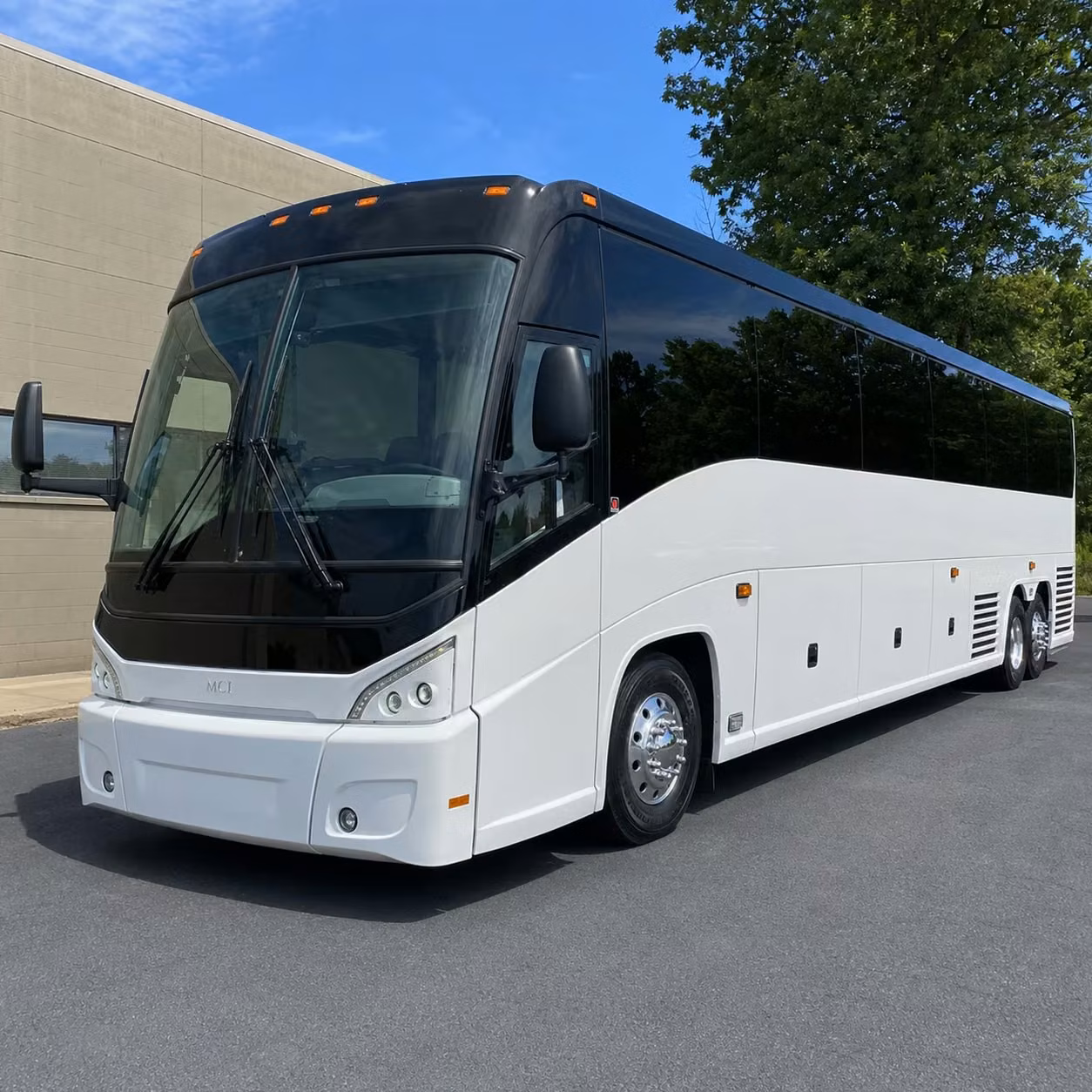 charter bus rentals for edison school groups traveling long distance