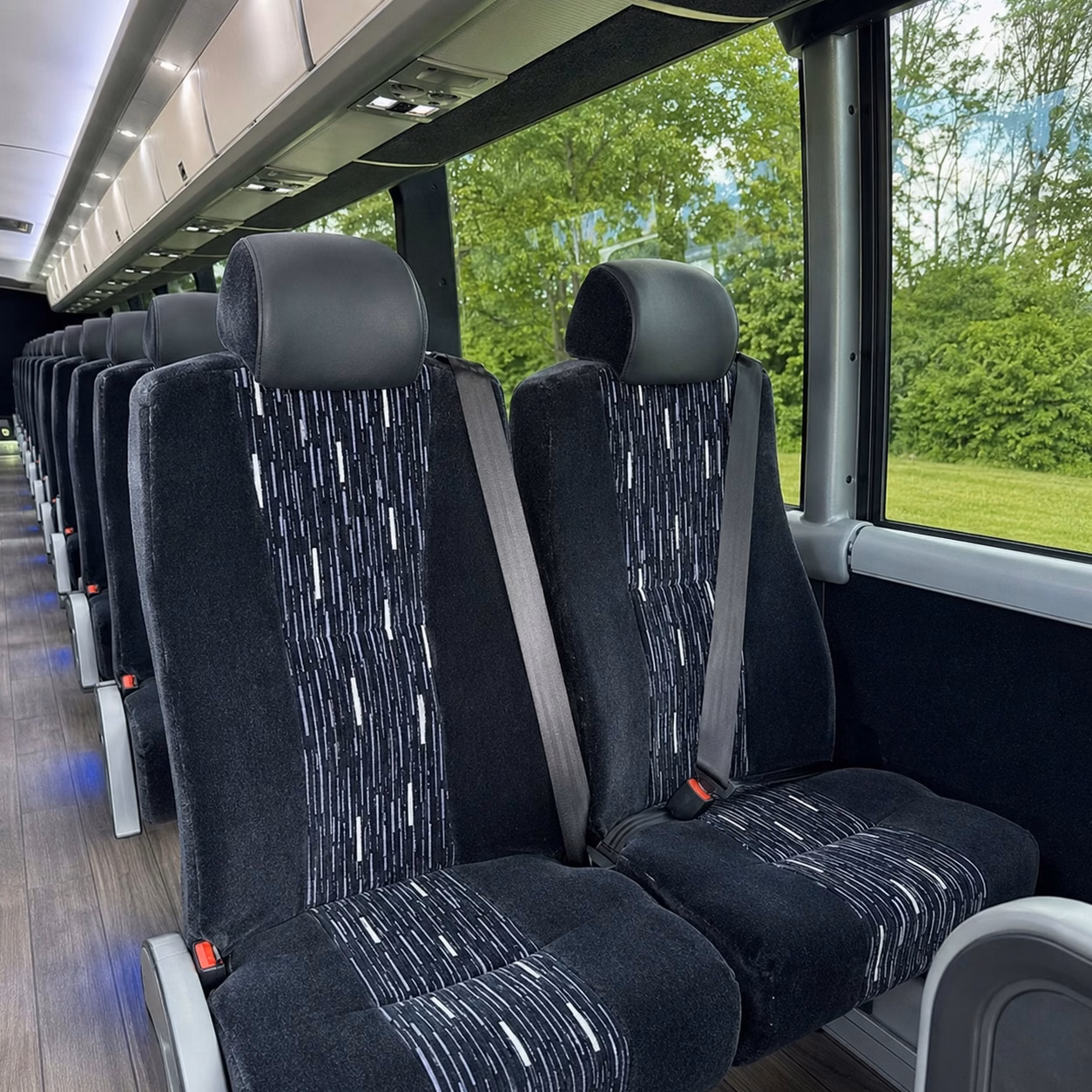 how where and when you re traveling affects edison bus rental rates