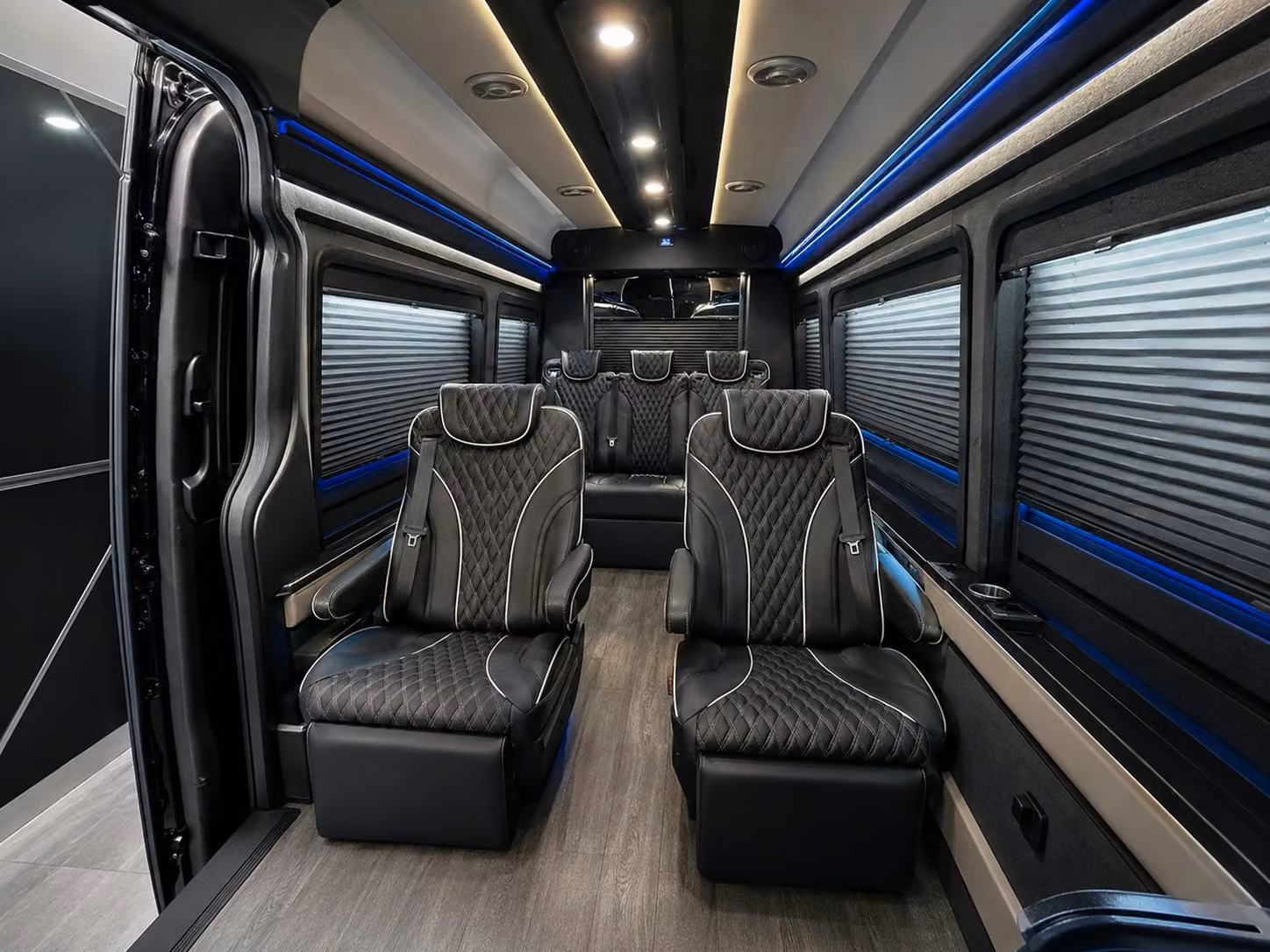 you can count on coachbusedison com for corporate group airport transfers in edison